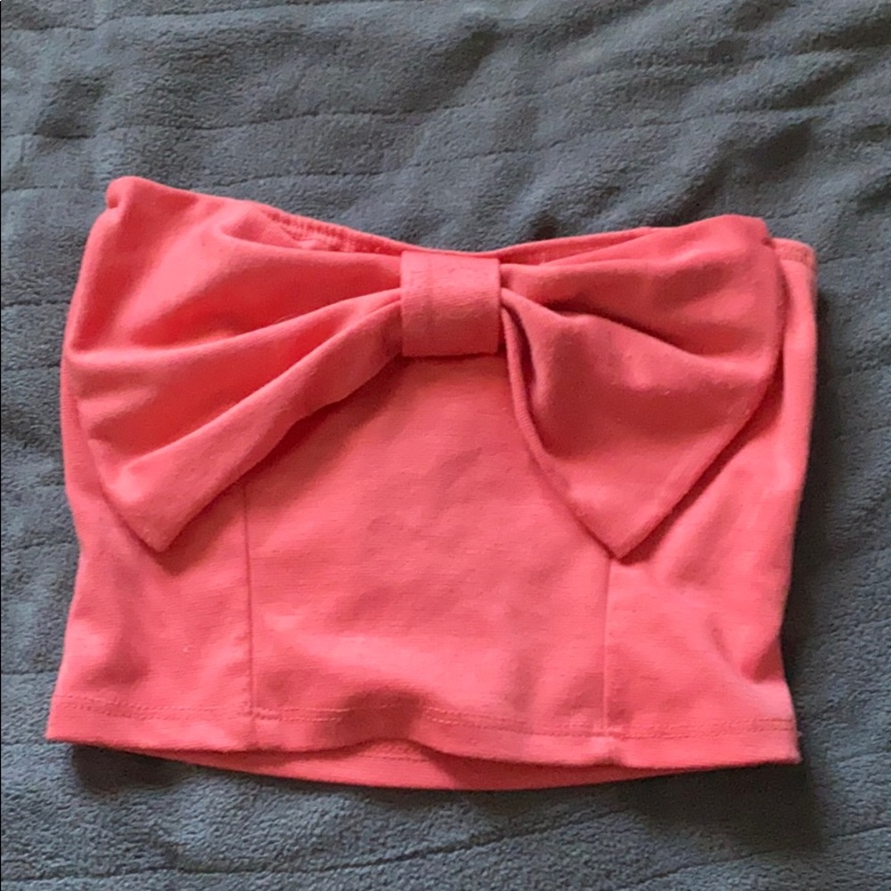 Cropped bow shirt